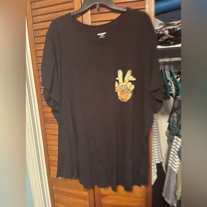 Old Navy Black Short Sleeve Tee with Peace Sign Graphic